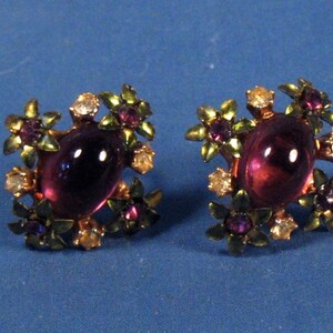 Vintage Screw on Earrings Set of Two Pairs image 3