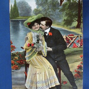 Vintage Valentines Postcards Set of Two 1910 Handcolored Photos afbeelding 3