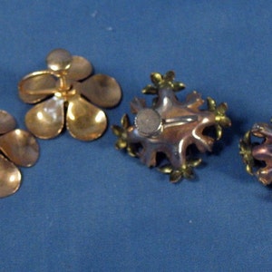 Vintage Screw on Earrings Set of Two Pairs image 5