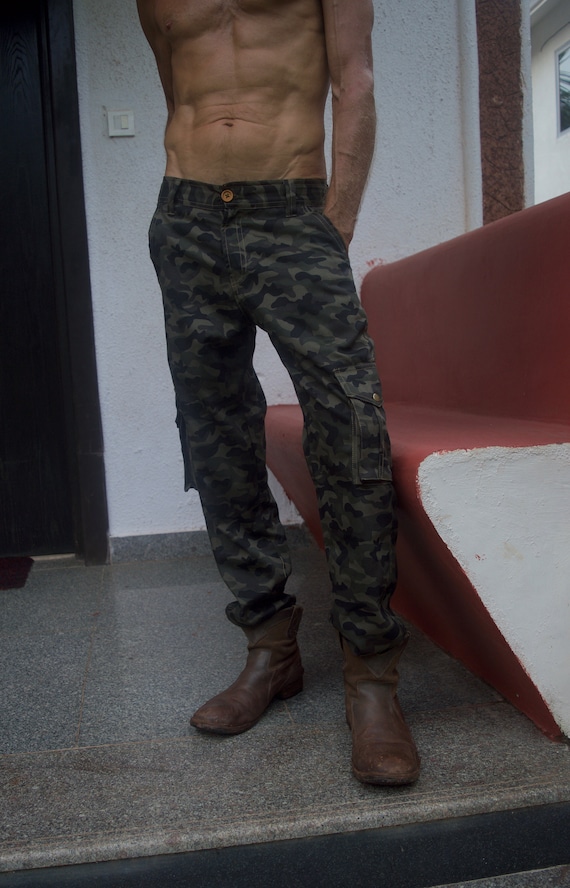 Buy Men's Purple Camouflage Printed Cargo Pants Online at Bewakoof