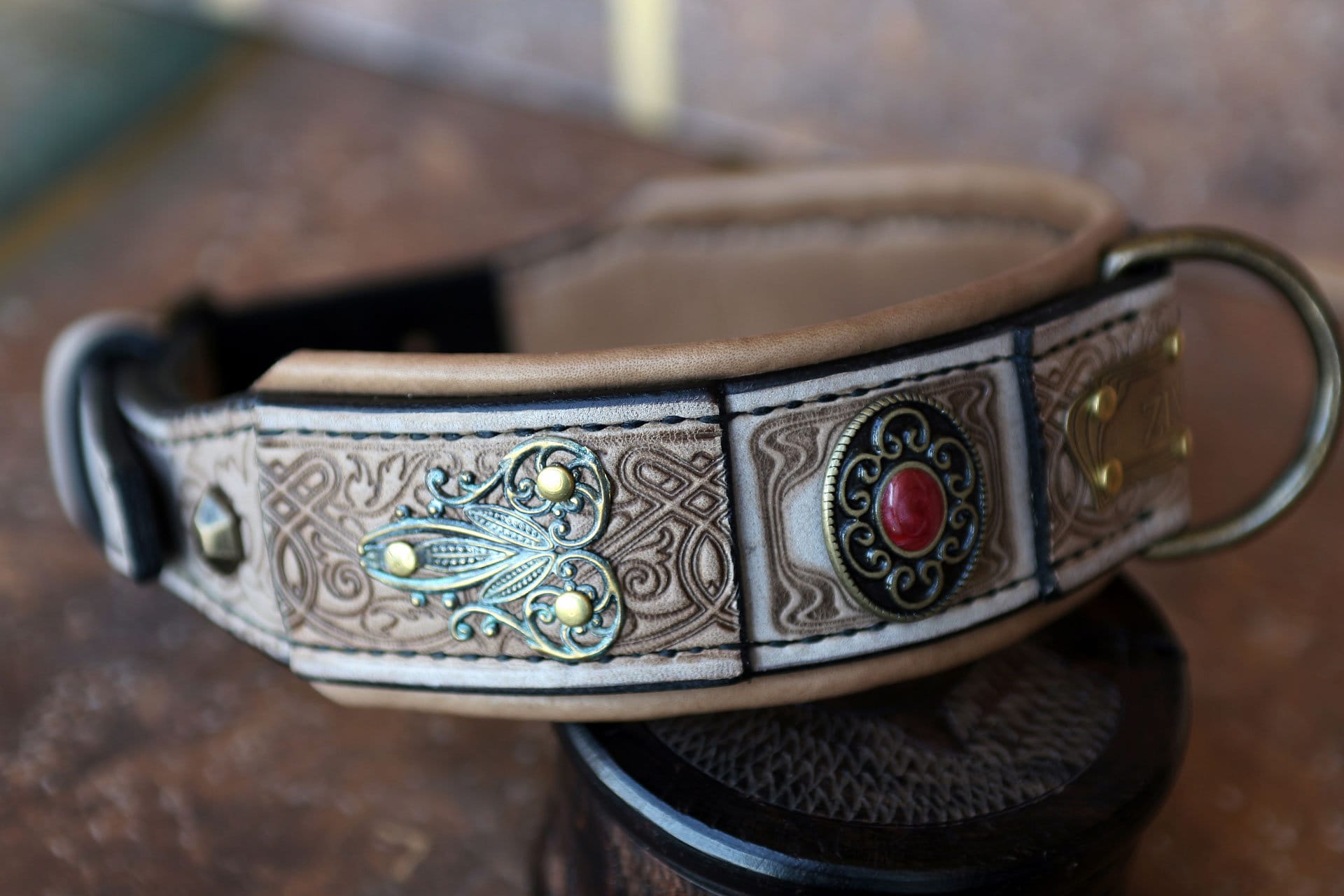 Upscale Dog Accessories
 Tan leather dog collar with nameplate SCYTHIA Luxury