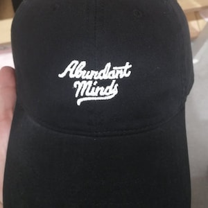 CustomPure Cotton Caps Geborduurde Baseball Caps Effen Kleur Caps Gepersonaliseerde Party Dad Mom Caps Veelzijdig 2023 afbeelding 3