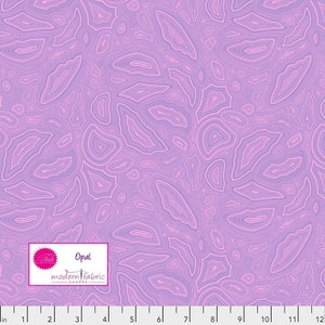 Pode incluir: Tecido roxo e rosa com um padrão repetitivo de círculos e linhas sobrepostos. O tecido é chamado de "Opal" e é da "modern fabric SHOPPE".