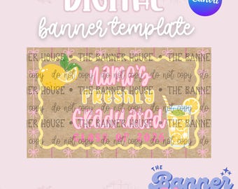 Op de afbeelding: Een digitale bannervorm met de tekst "DIGITAL banner template" in wit en roze. De banner heeft een bruine achtergrond met de tekst "Mama's Freshly Graded" in roze en geel. Het Canva-logo staat rechtsboven.