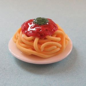 1/12th Scale Dolls&#39; House Miniature - Spaghetti Bolognese Serving Dish (6832)