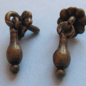 1/12th Scale Dolls&#39; House Antique Brass Oval Drop Handles - Pack of 2 (DIY720)