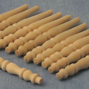 1/12th Scale Dolls House Miniatures - Wooden Spindles - Pack of 12 (DIY95602)