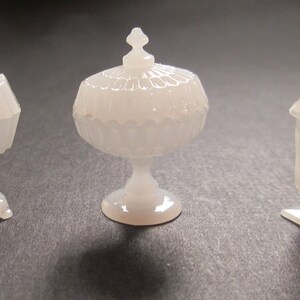 Dolls House Emporium Miniature 1/12th Scale Elegance Rug 16x10cms 4919 