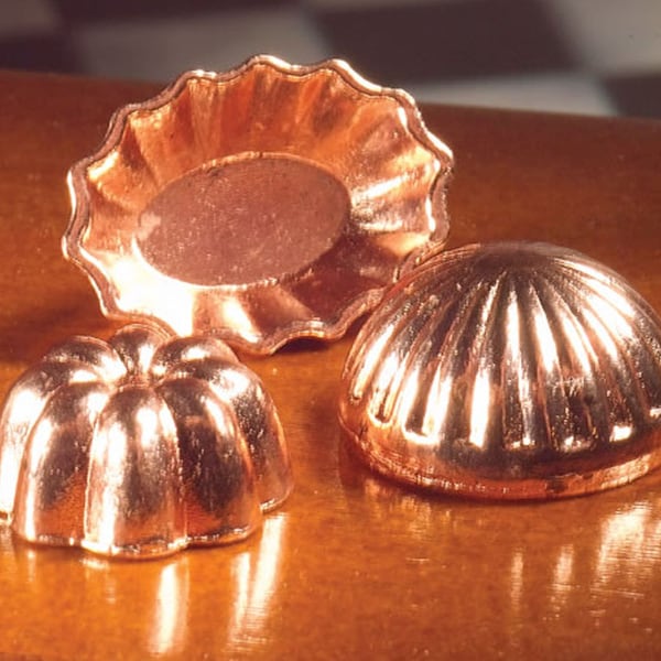 1/12th Scale Dolls' House Miniature - Set of 3 Copper Jelly Moulds (5549)