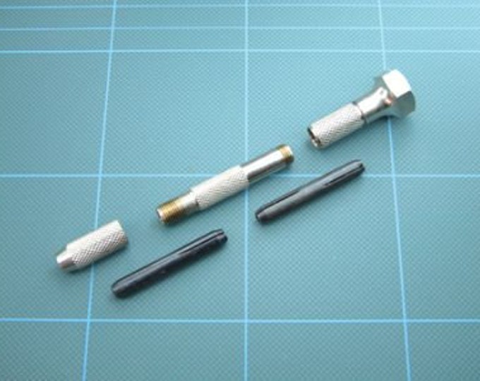 Dollhouse Modern Brass Mixer Tap Faucet - 1:12 Scale Miniature Kitchen Accessory, Approx. 24mm Height - View #3