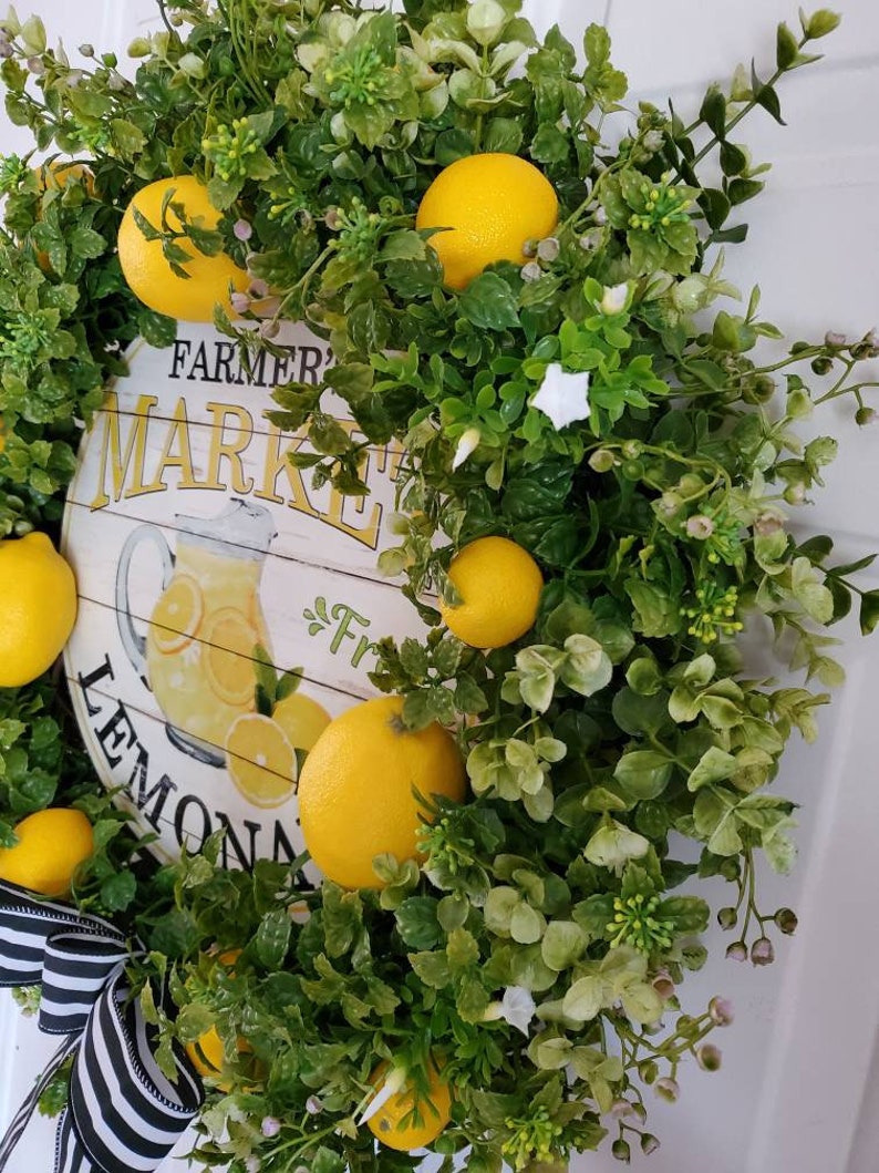 Lemons and Greenery Wreath with lemonade sign for front door, Spring Wreath, Summer Wreath, Everyday Wreath image 2