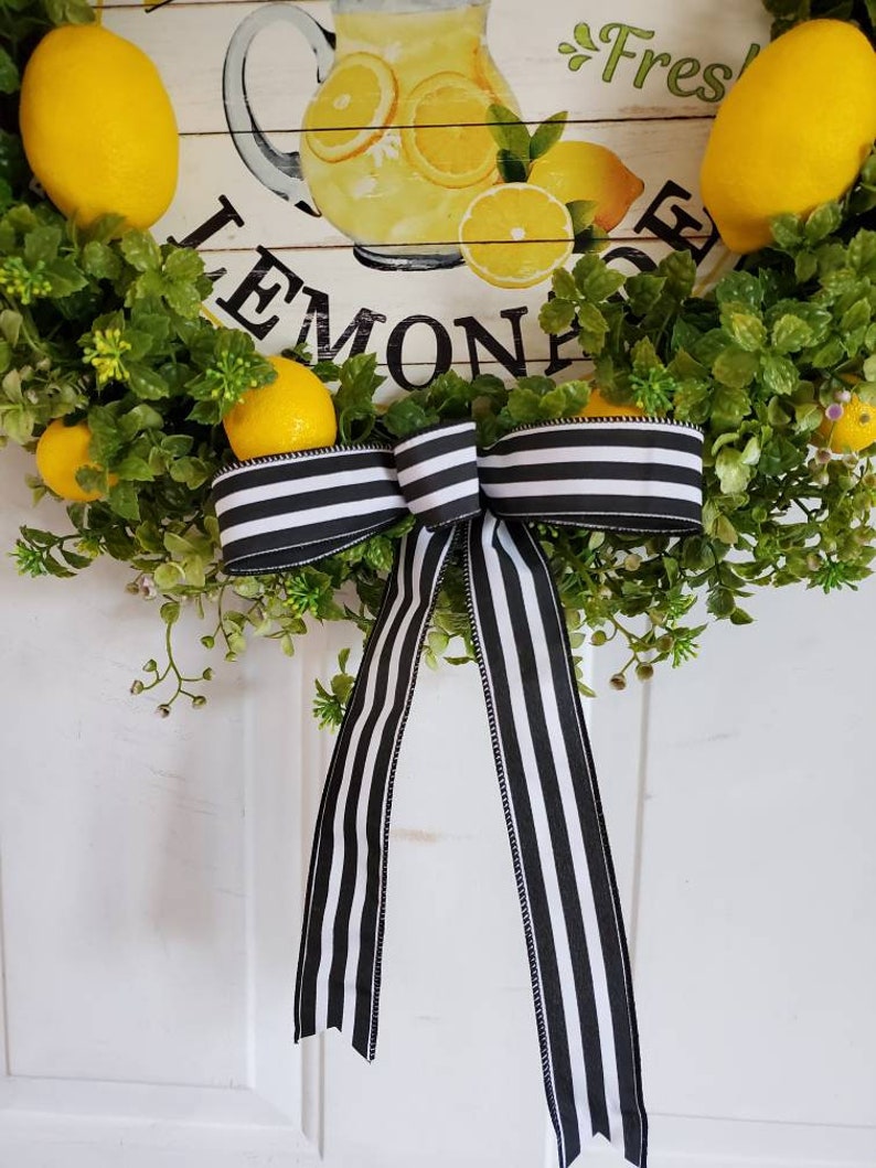 Lemons and Greenery Wreath with lemonade sign for front door, Spring Wreath, Summer Wreath, Everyday Wreath image 4