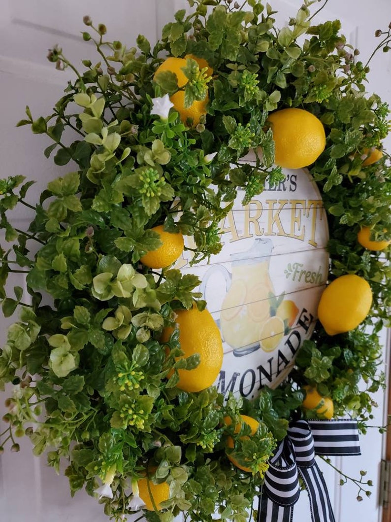 Lemons and Greenery Wreath with lemonade sign for front door, Spring Wreath, Summer Wreath, Everyday Wreath image 3