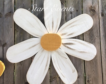 Large wood daisy Mother's Day gifts Large wooden flowers Gifts for mom, gifts for her Yard decorations. Summer decorations Yard art.