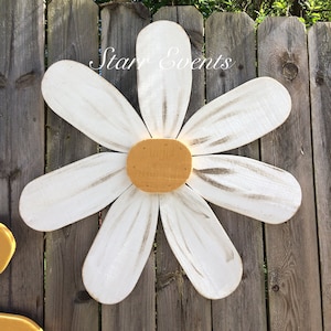 Large wood daisy Mother&#39;s Day gifts Large wooden flowers Gifts for mom, gifts for her Yard decorations. Summer decorations Yard art.
