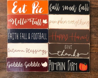 10" fall signs Rustic fall decoration Rustic fall decor Thanksgiving decor Thanksgiving signs Small wreath signs Give thanks sign