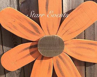 Mothers day gifts. Large wood flower. Fence flowers wood daisy. Wooden flower Gifts for her. Mothers day gift ideas. Yard decor Yard art