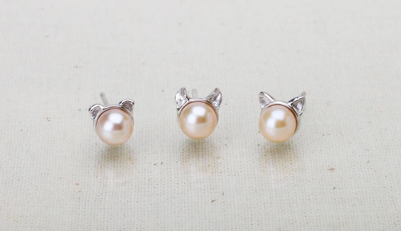 925 Sterling Silver X freshwater pearl\u3010Cat Ear Earrings \u3011American Curl\u3001Scottish fold\u3001Scotish Shorthair \uff08Handmade\uff09