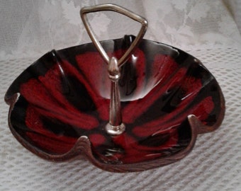 USA Pottery Candy Dish, Black, Crimson Flower Shaped Ceramic, Center Handle, Nuts, Bon Bons, Boho, Hipster Home Decor, #610, 1970s Sequoia