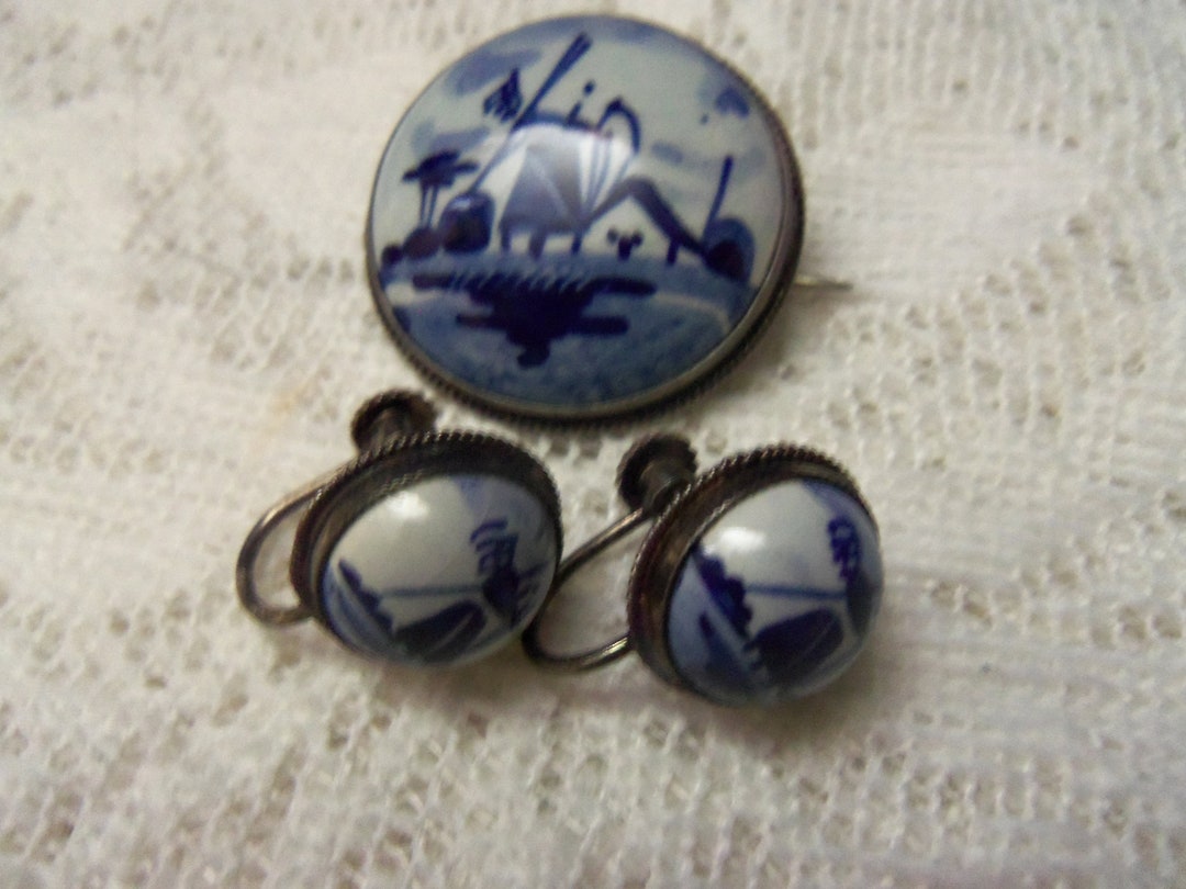 Delft Holland Brooch Screwback Earrings Hand Painted - Etsy