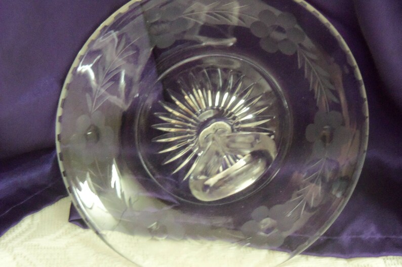Wheel Etched Glass Tidbit Tray, Grey Cut Floral and Leaves, Petite