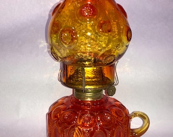 Vintage L E Smith Moon and Stars Red and Amber Amberina Oil Lamp With Finger