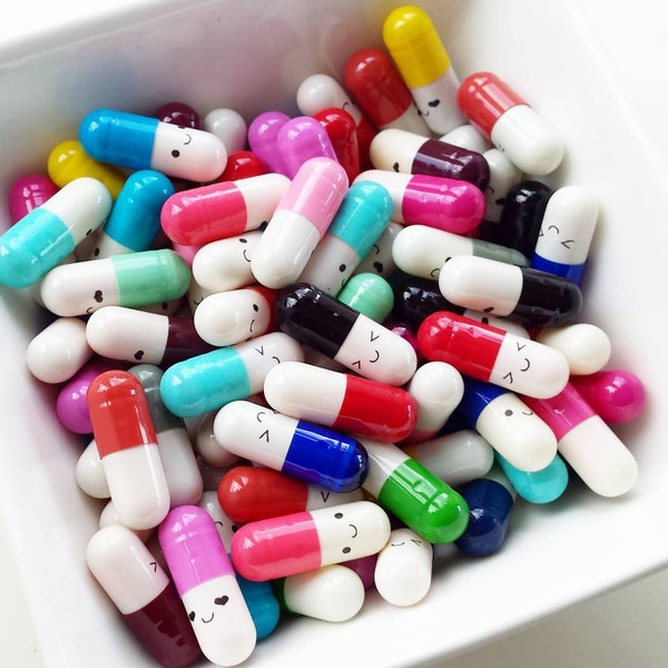 Kawaii Happy Pills Capsules (25 or 50 pcs) - Wish pill - message in a pill - fake pills