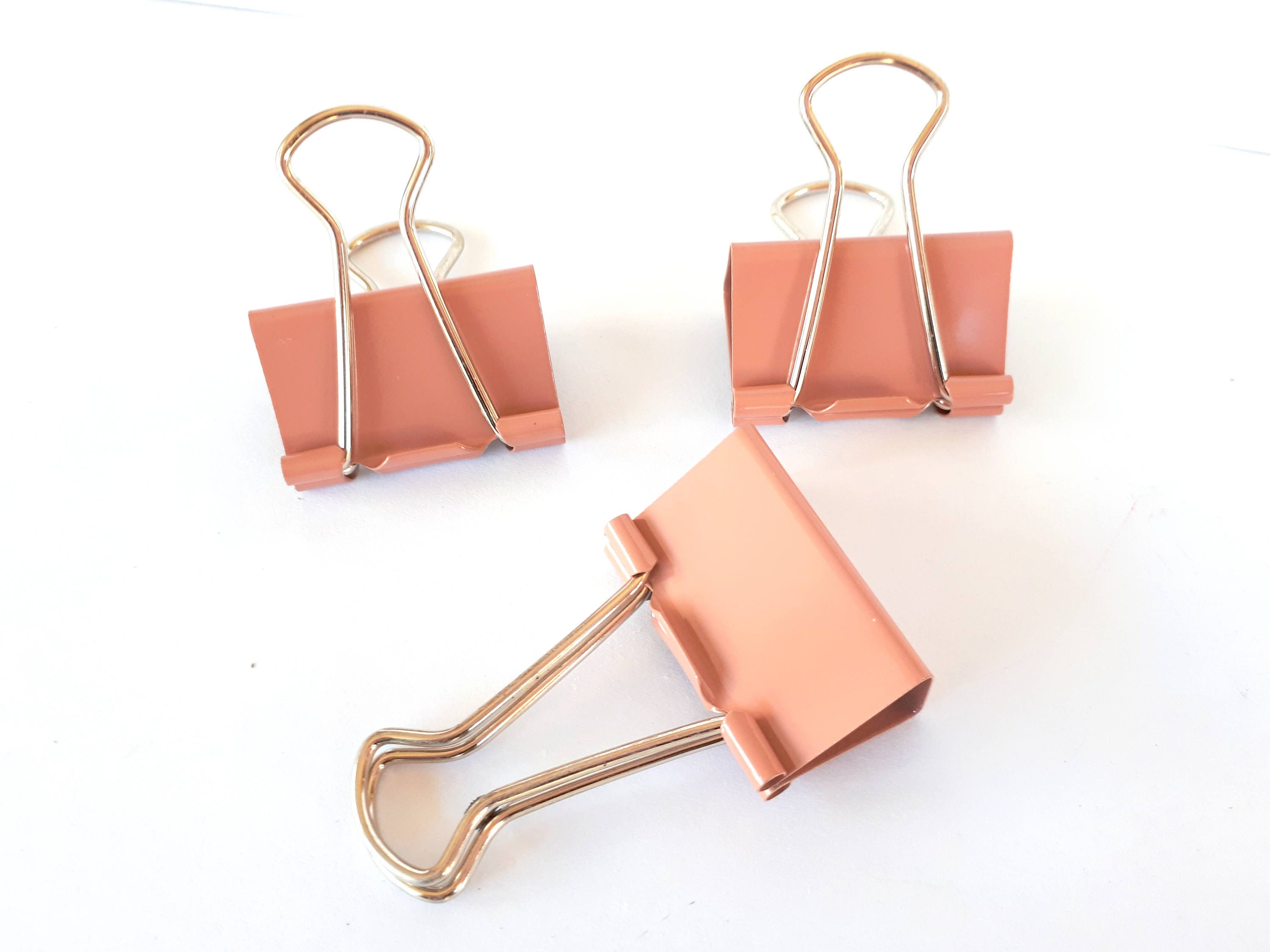 Set of 3 large light / pale pink binder clips with a silver Etsy
