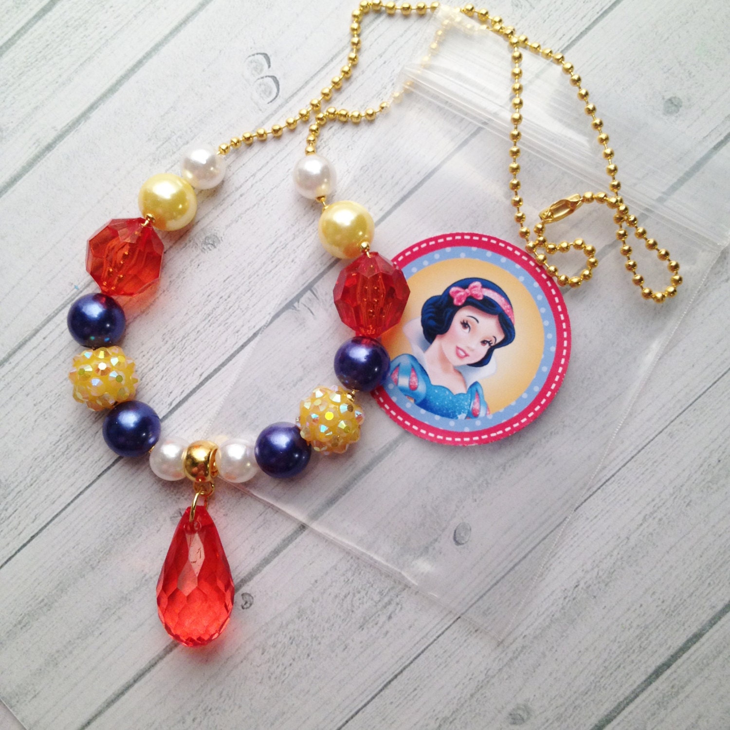 8 Princess Snow White Necklace Party Favors Snow White | Etsy