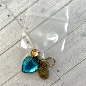 Moana Zipper Pull Backpack Charms Moana Party Favors Princess charm Princess Moana Backpack charms Heart of Te Fiti Charm Moana backpack afbeelding 4