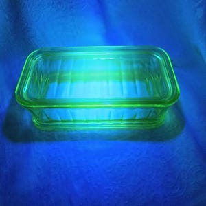 Uranium Depression Green Glass Refrigerator Container