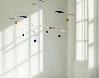 Lightweight mobile handmanufactured from paper and stainless steel wire