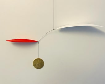 Mobile "Wipp spezial" Rosso, Bianco e Foglia Oro