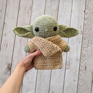 Crochet Baby Alien Stuffed Doll, Alien Stuffed Animal, Baby Yoda Plush, Baby Yoda doll, The Child Plush, Star Wars Pillow image 3