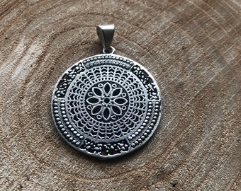 Mandala, Pendant, Brass, Silver-Look  Sacred Geometry