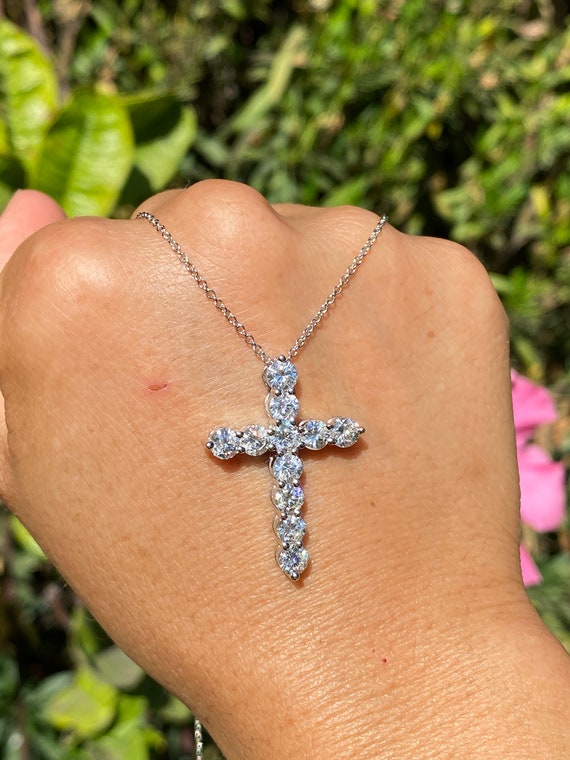 3.00CT Diamond Cross Shape 11 Round 