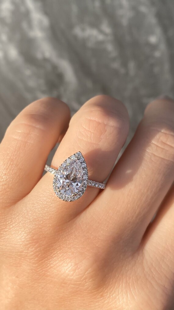 Halo anniversary hotsell ring