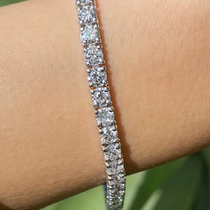 9.00 Carat Diamond Bracelet Prong Set Round Diamonds 4 Prongs Basket Setting 14K White Gold