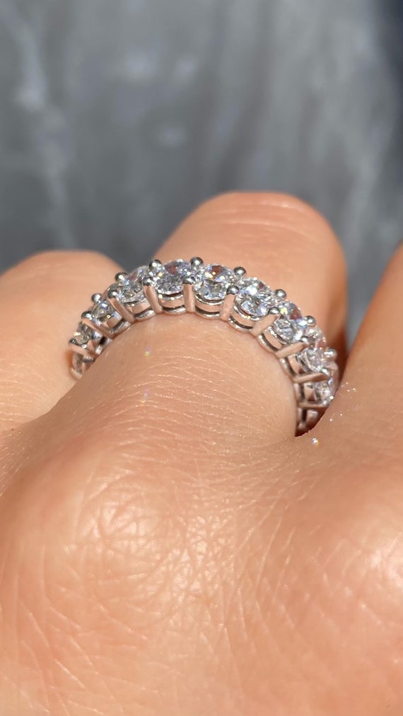 11 diamond wedding sale band