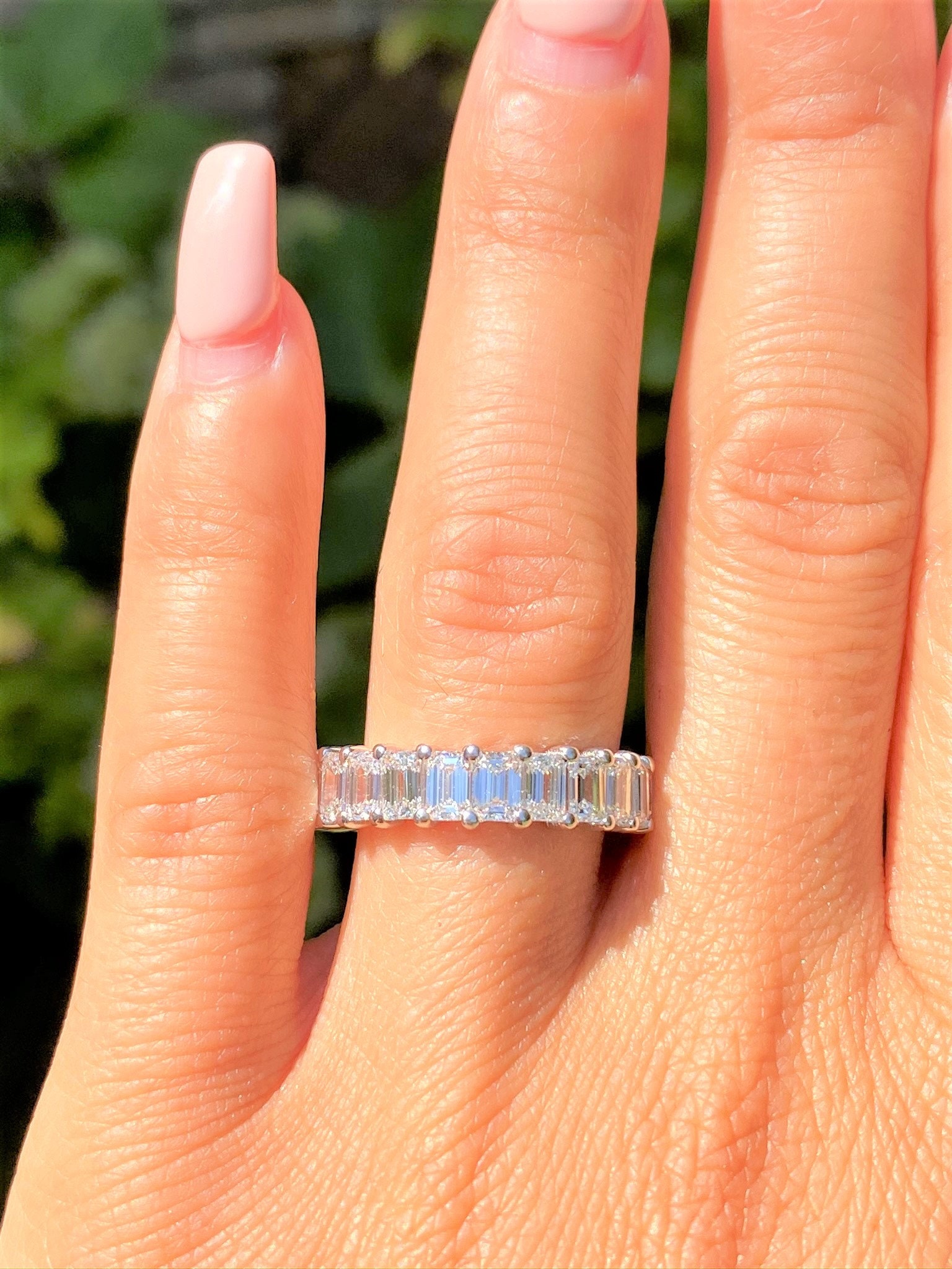 4.50CT ダイヤモンド エメラルドカット エタニティ バンド プロング