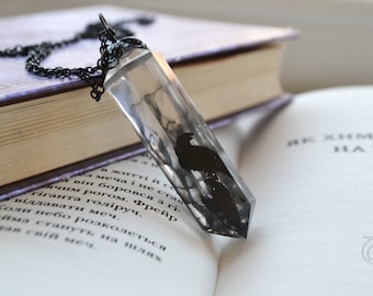 Black raven crystal necklace, crystal point necklace, crow necklace, dark academy necklace, halloween necklace, halloween gift