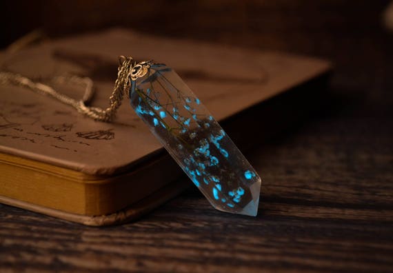 Glow in the dark necklace Glowing Necklace Crystal Point Necklace Real Flowers Necklace Etsy France