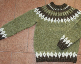 Icelandic wool sweater. Lopapeysa. Handmade.