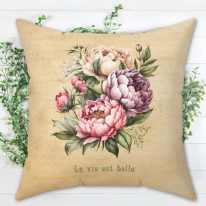 Floral Peony Pillow: Vintage Style Throw Cushion