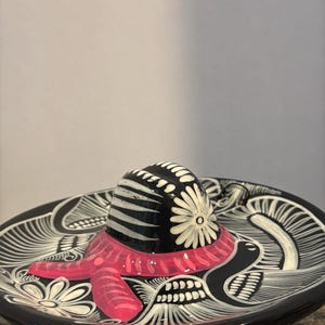 Hand Painted Mexican Sombrero Wall Art Plate Folk Art Pottery Decor