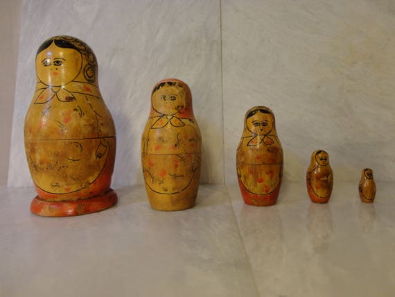 antique matryoshka dolls