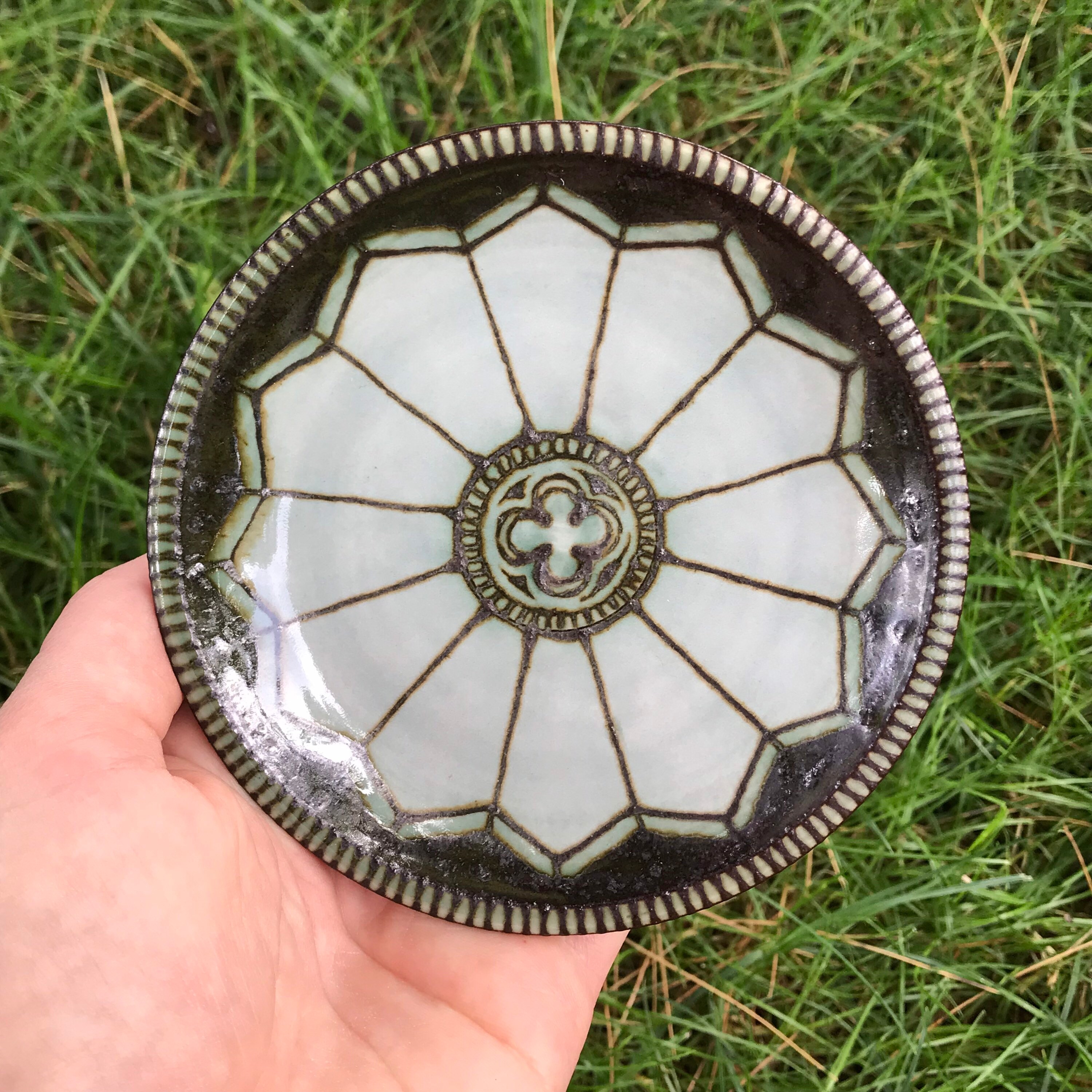 Gothic Schale 4 mit Fensterscheiben muster in grau | Etsy