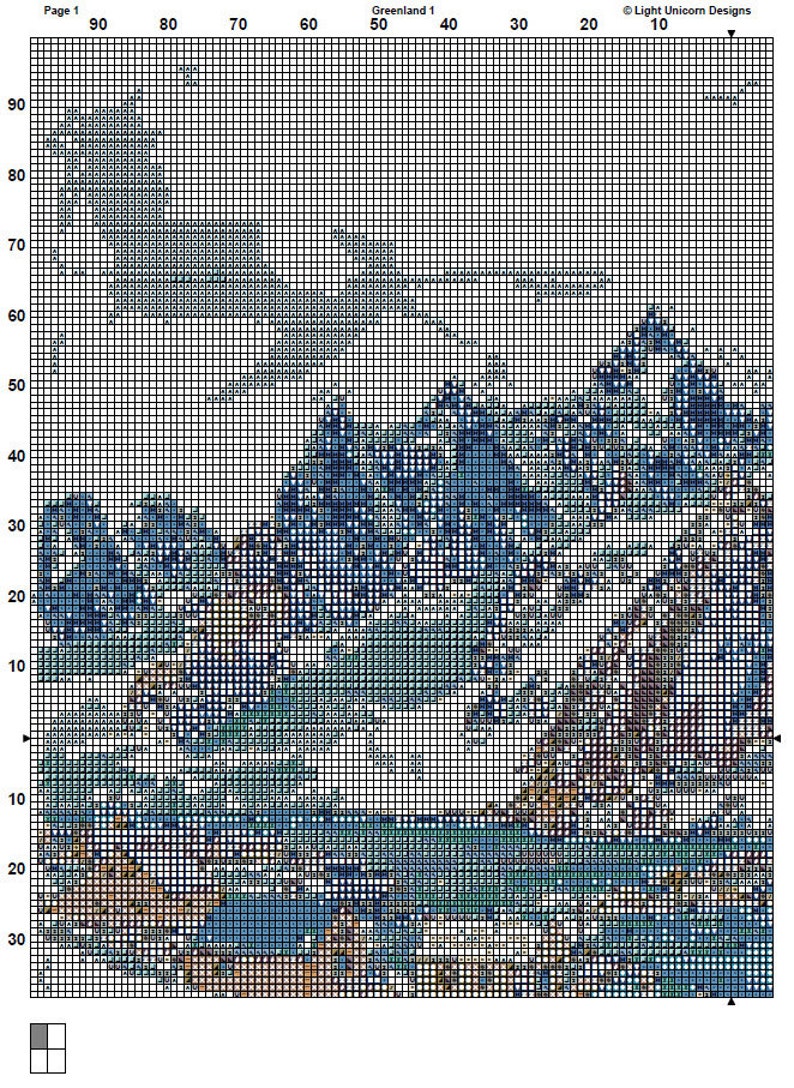 Pu&ograve; includere: Uno schema di punto croce per un paesaggio blu e bianco con montagne e acqua. Lo schema &egrave; su una griglia con numeri e lettere per riferimento. Lo schema &egrave; intitolato "Groenlandia 1" e fa parte di un progetto pi&ugrave; ampio.