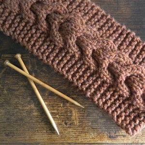 Super Chunky Hufeisen Zopfmuster Schal - Zopfmuster Schal Strickmuster - Wie man Anleitung strickt - Handgestricktes Schalmuster