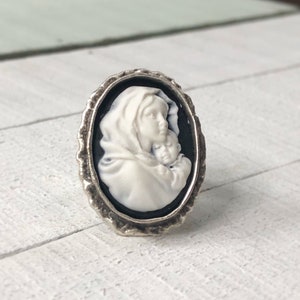 Anillo de Nuestra Madre María, Anillo de la Virgen Madre, Anillo Llamativo, Regalo Católico, Anillo Camafeo, Anillo de Plata, Regalo de Confirmación, Joyería Boho